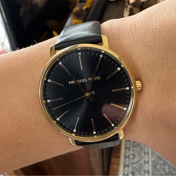 Michael Kors Pyper Watch Black and Gold Leather Strap 38mm - Picture 3 of 12
